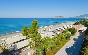 Club Paradiso Resort Hotel 5*